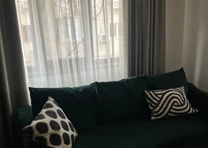 Eden Boutique بيت ضيافة بوخارست